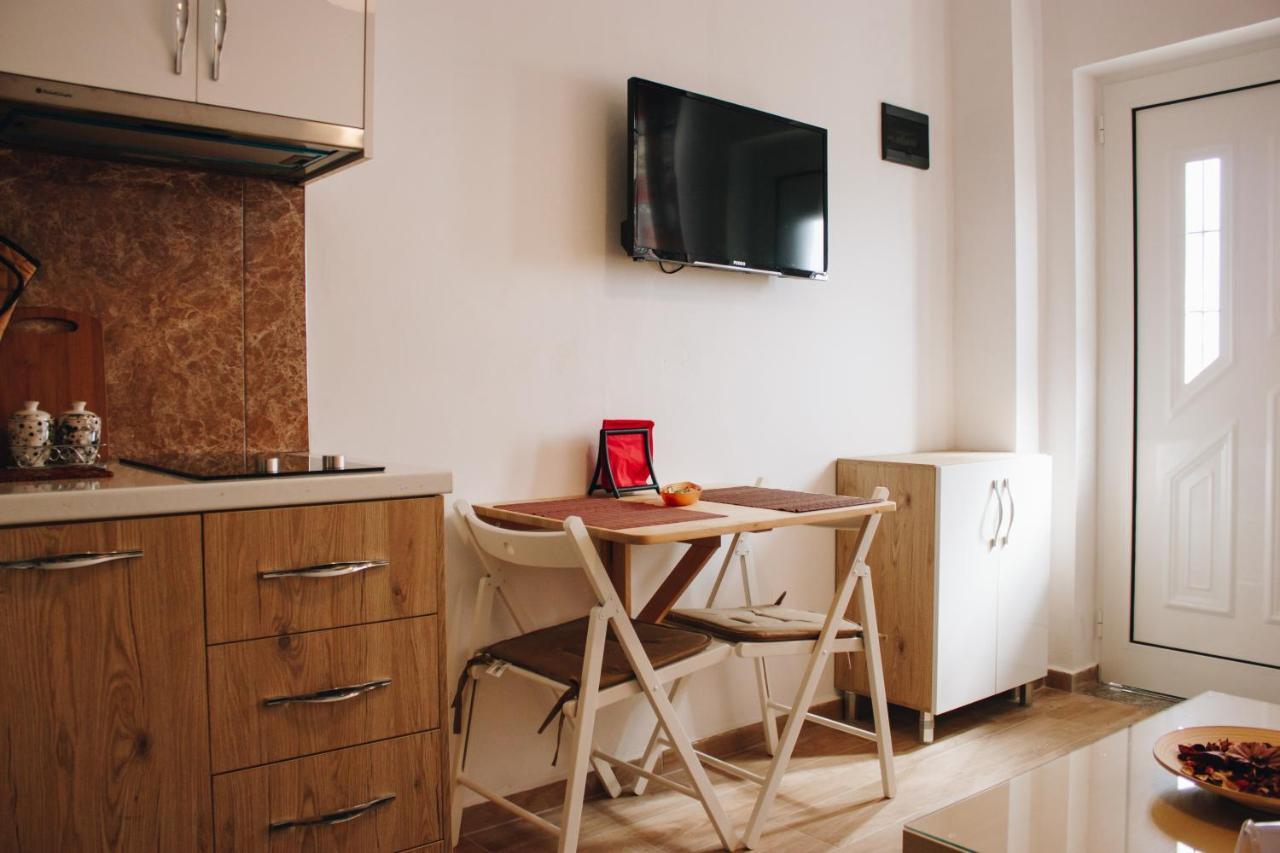 Elti Apartment Sarande Exterior photo